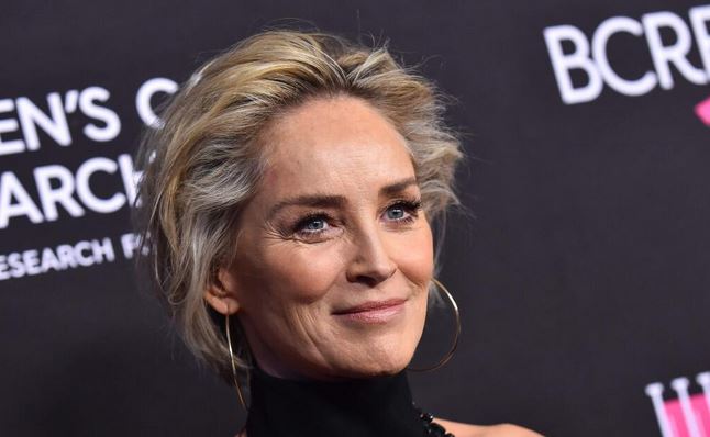 Sharon Stone à-telle été «renvoyée» c'est ce qu'elle affirme!